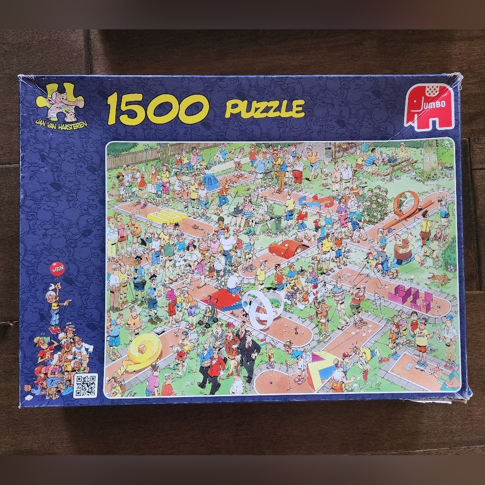 RARE Crazy Golf Jan van Haasteren 1500 Piece Puzzle - Multicolor